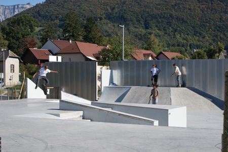 http://trotirider.com/forum/userimages/3/skatepark2.jpg