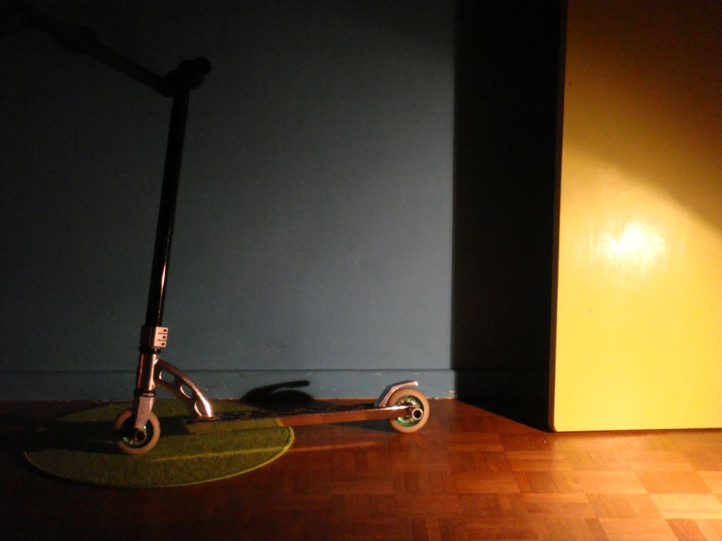 http://trotirider.com/forum/userimages/4/trip-in-my-room-017.JPG