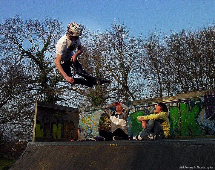 http://trotirider.com/forum/userimages/5/184081-256900374321163-256890774322123-1106260-3616186-n.jpg