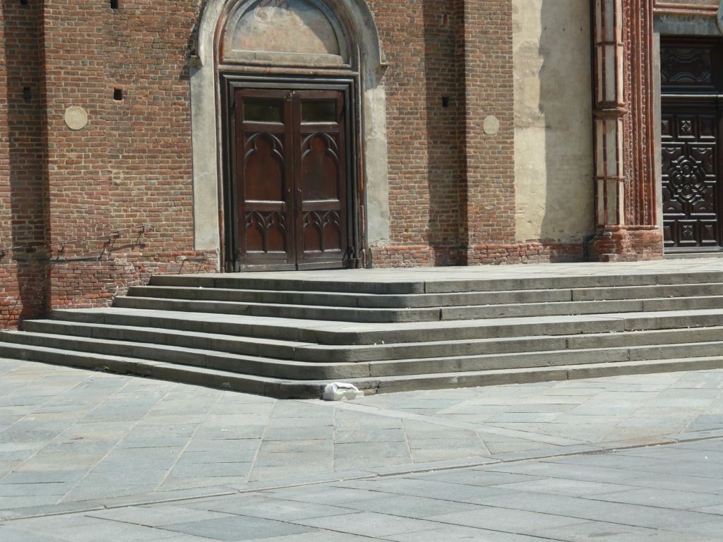 http://trotirider.com/forum/userimages/5/2011-0813-Cuneo-221-1.jpg