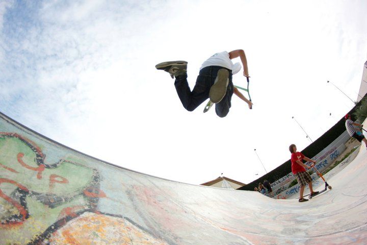 http://trotirider.com/forum/userimages/5/248370-2031838563072-1457388059-2276891-5577891-n-1.jpg