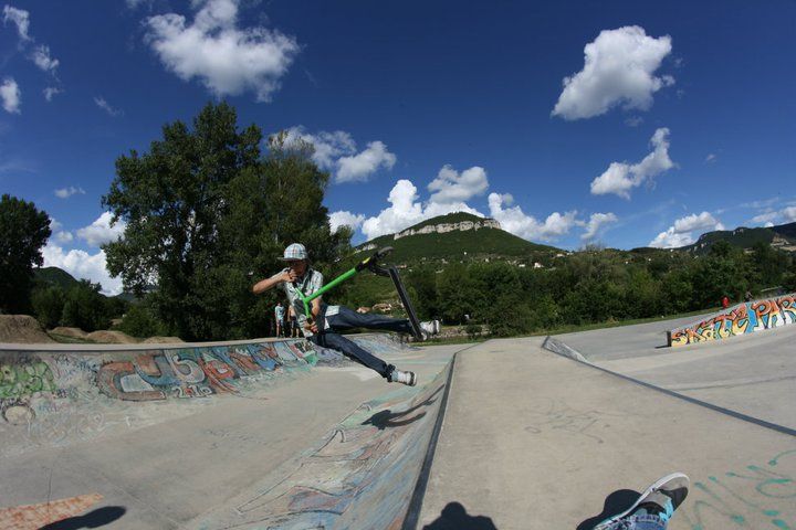http://trotirider.com/forum/userimages/5/251064-2054803057170-1457388059-2303863-8249039-n.jpg
