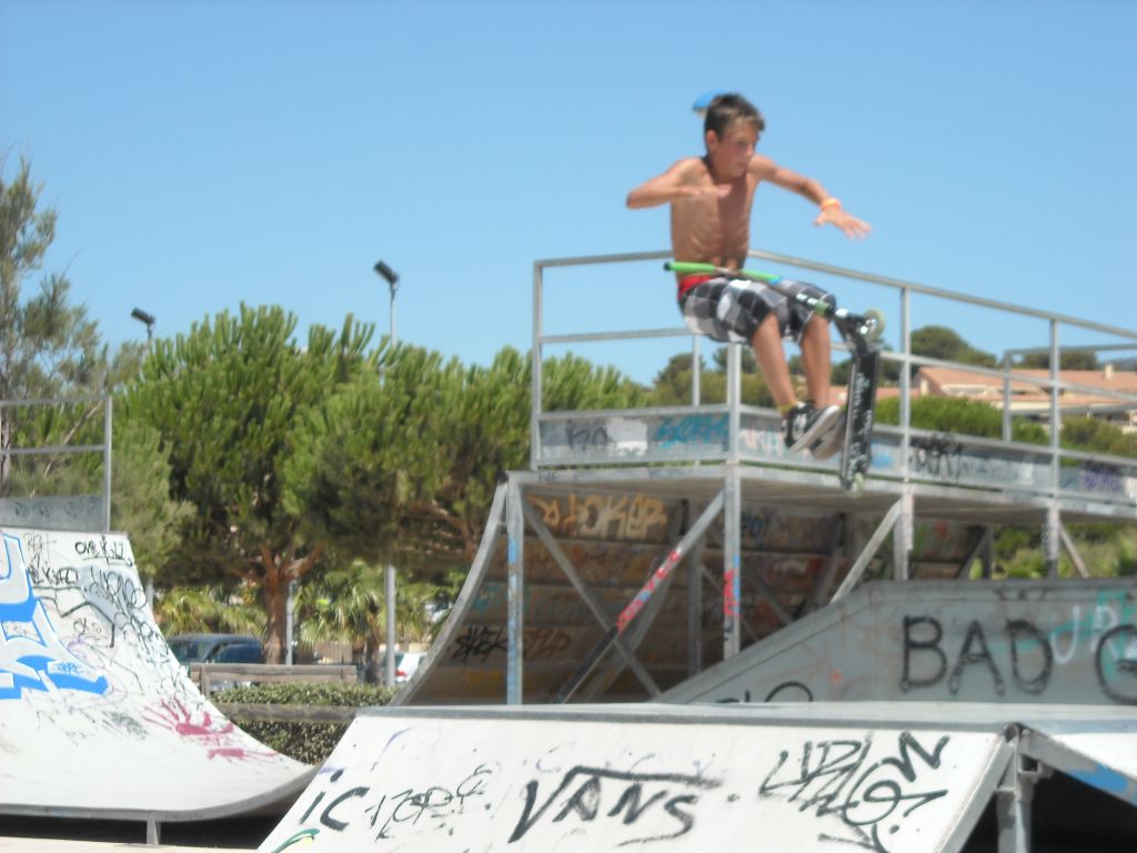 http://trotirider.com/forum/userimages/5/DSCN2450.JPG