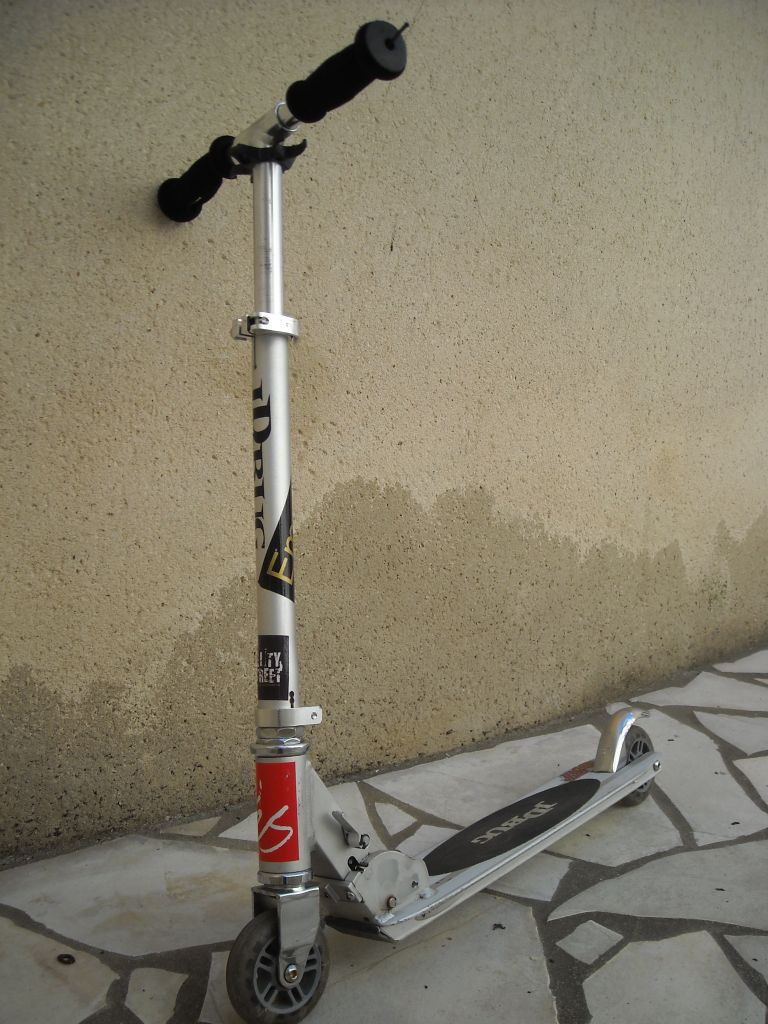 http://trotirider.com/forum/userimages/5/Trotinette-1-.jpg