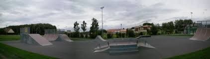 http://trotirider.com/forum/userimages/7/skate-park-Cabourg.jpg