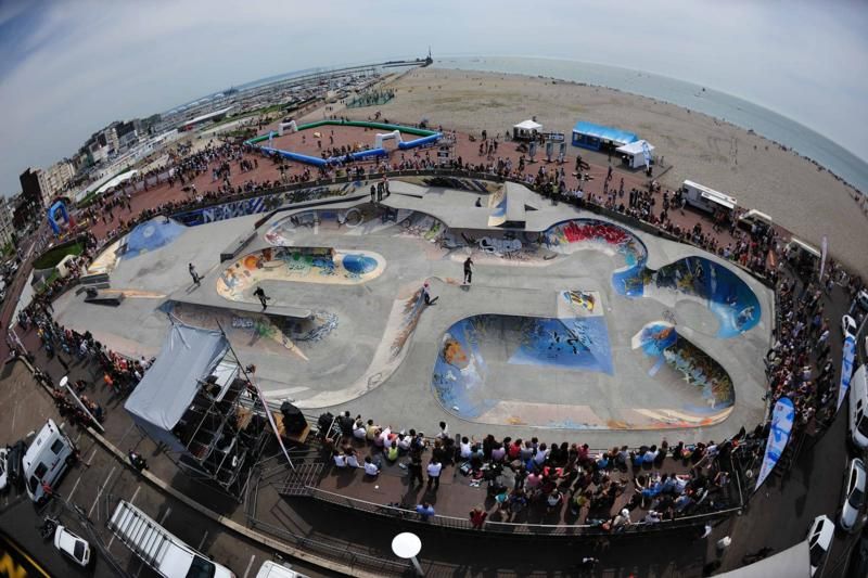 http://trotirider.com/forum/userimages/skatepark-Fise-Experience-Le-Havre-skateboard-sized.jpg