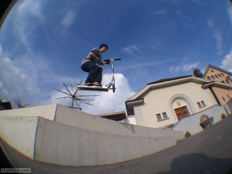 Street20003