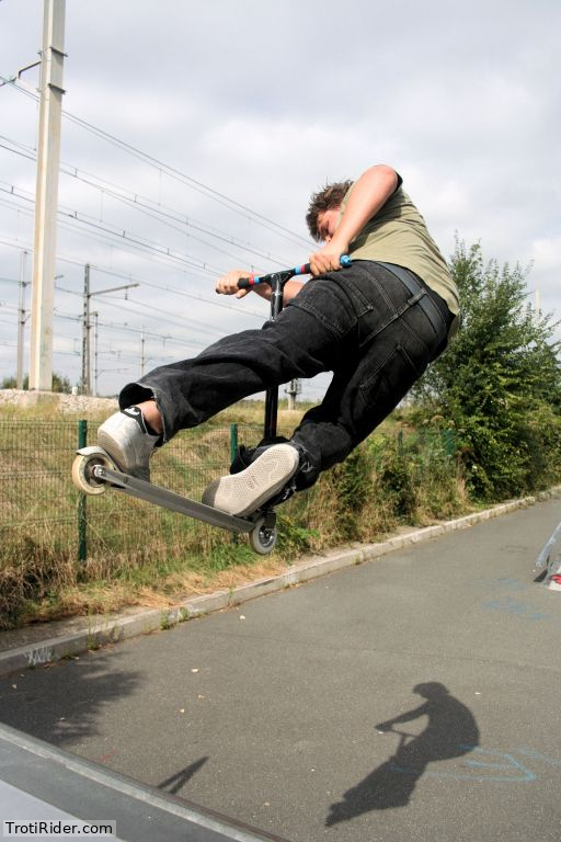 http://trotirider.com/trotipix/getinter.php?img=SkatePark_plus_de_16/IMG_0005.JPG