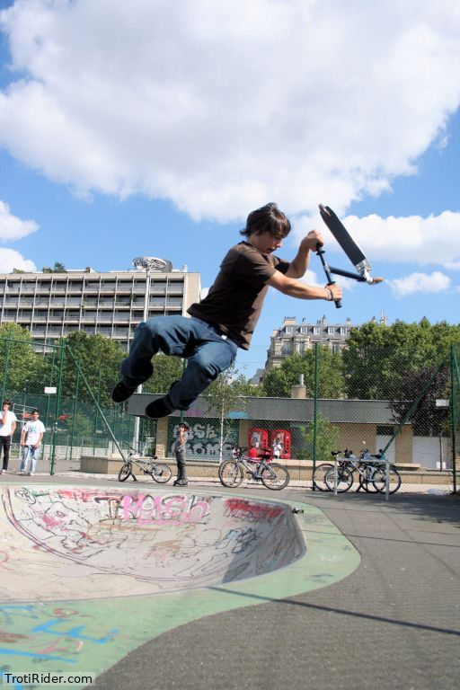 http://trotirider.com/trotipix/getinter.php?img=SkatePark_plus_de_16/IMG_0032.JPG